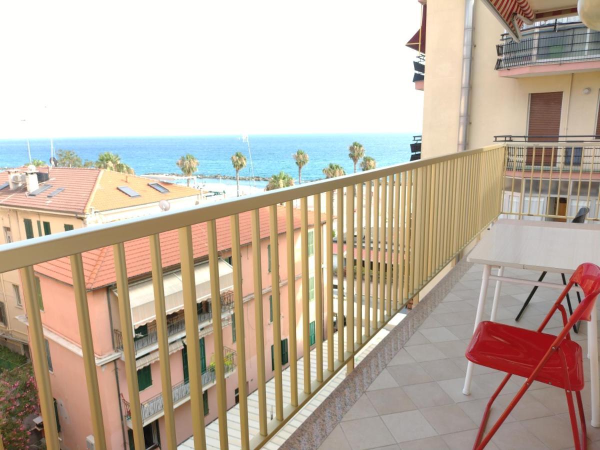 Casa Fronte Mare Apartamento Ventimiglia Exterior foto
