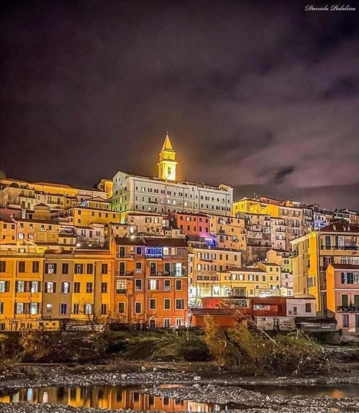 Casa Fronte Mare Apartamento Ventimiglia Exterior foto